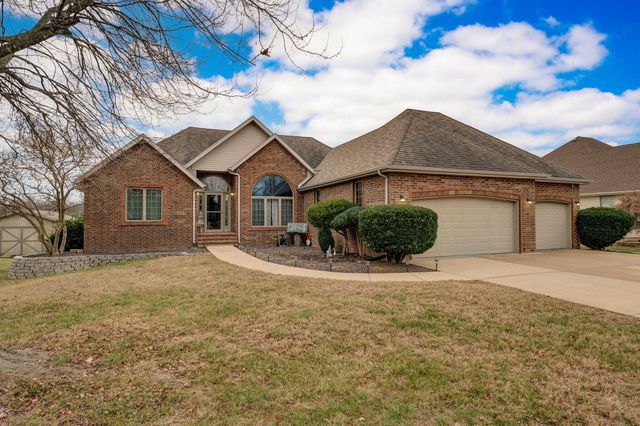 1220 E Charles Street, Republic, MO 65738