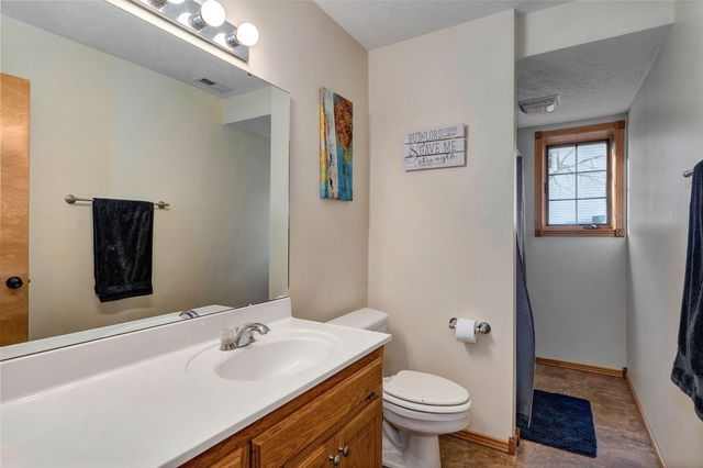 1220 E Charles Street, Republic, MO 65738