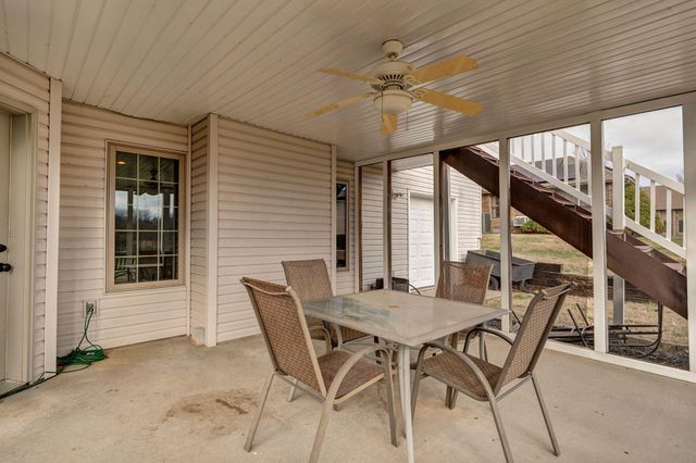 1220 E Charles Street, Republic, MO 65738