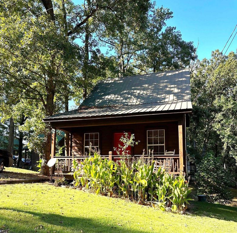 185 WAYSON RD, Counce, TN 38326