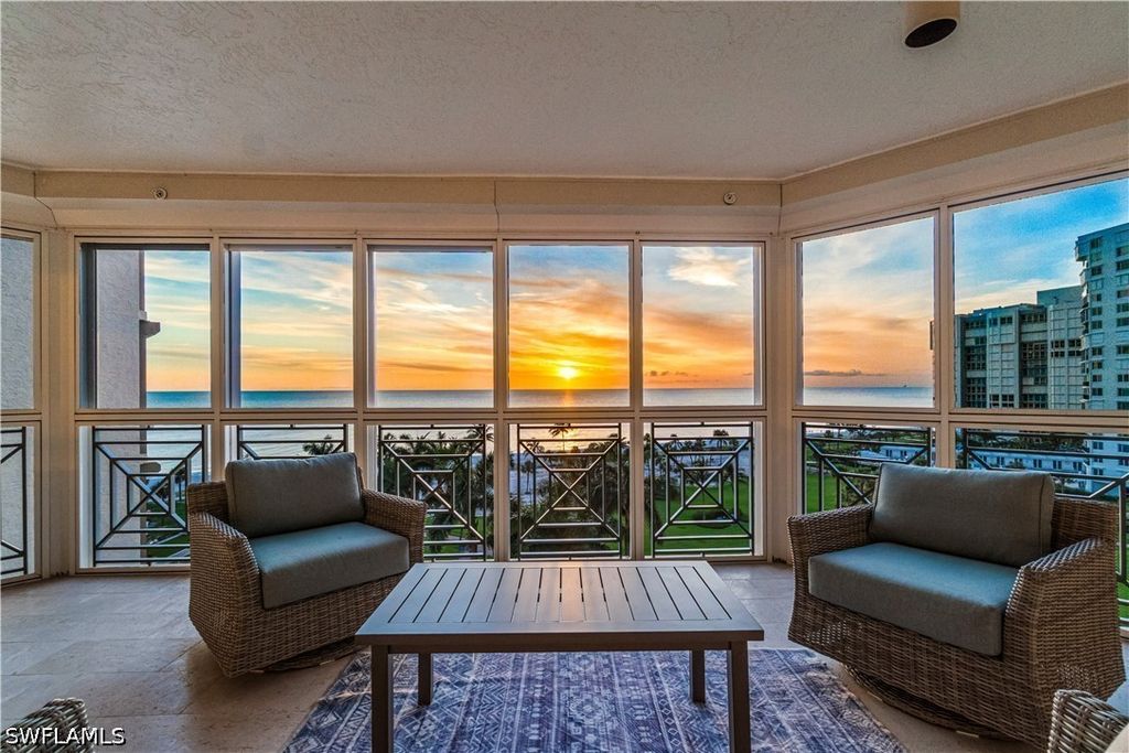 4021 Gulf Shore BLVD N 702, Naples, FL 34103