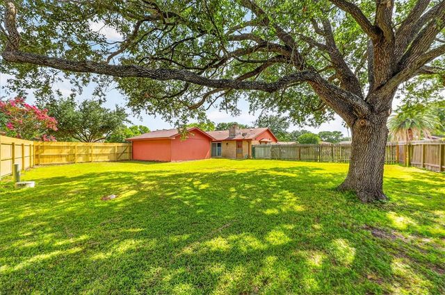 5314 Ridgewood Court, Corpus Christi, TX 78413