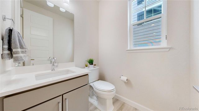 27615 E Geddes Place, Aurora, CO 80016