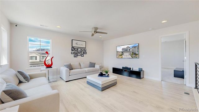 27615 E Geddes Place, Aurora, CO 80016