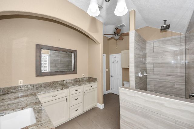 204 Audubon Woods Court, Richwood, TX 77531