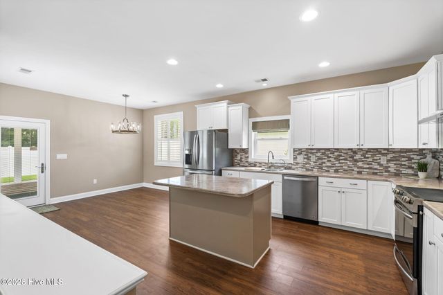 676 Boundary Loop Road NW, Calabash, NC 28467