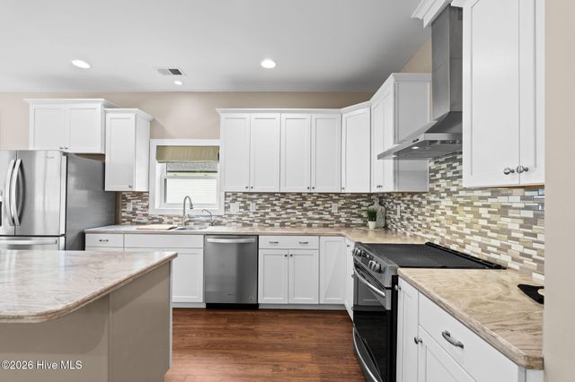 676 Boundary Loop Road NW, Calabash, NC 28467