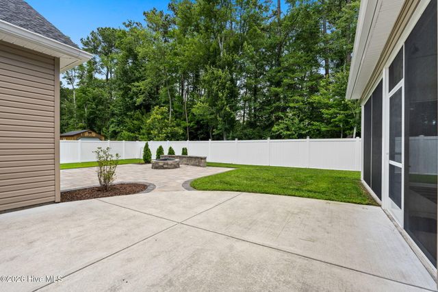 676 Boundary Loop Road NW, Calabash, NC 28467