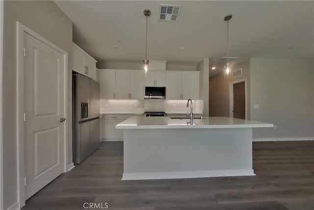 1704 Taylor Avenue, Corona, CA 92882