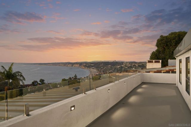 1586 Crespo Dr, La Jolla, CA 92037