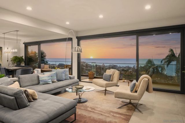 1586 Crespo Dr, La Jolla, CA 92037