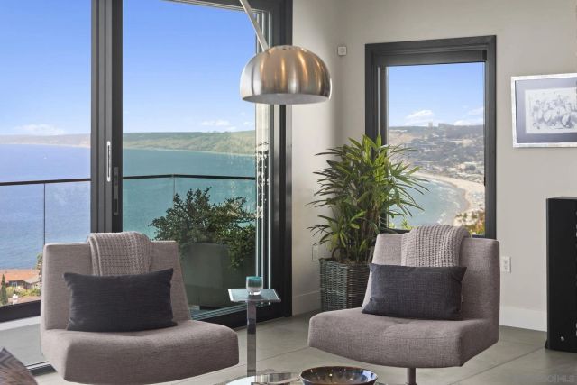 1586 Crespo Dr, La Jolla, CA 92037