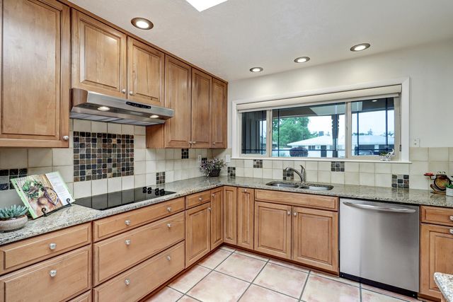 8222 Connecticut Street NE, Albuquerque, NM 87110