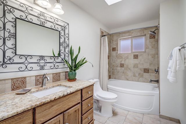 8222 Connecticut Street NE, Albuquerque, NM 87110