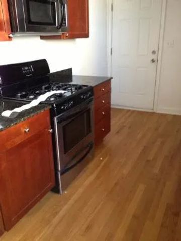 1346.5 W ESTES Avenue 3E, Chicago, IL 60626