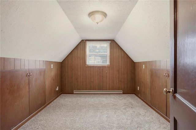 1204 E Walnut Street, Harrisonville, MO 64701