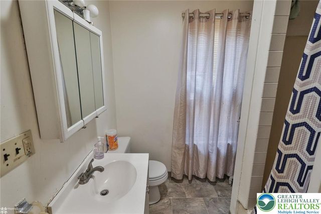 220 South Madison Street, Allentown City, PA 18102