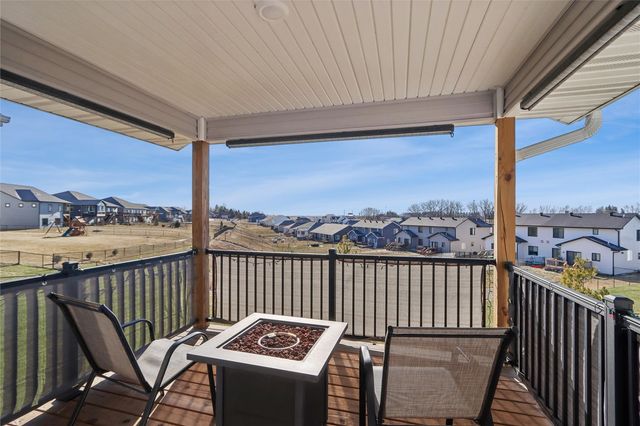 912 Prairie View Drive, West Branch, IA 52358