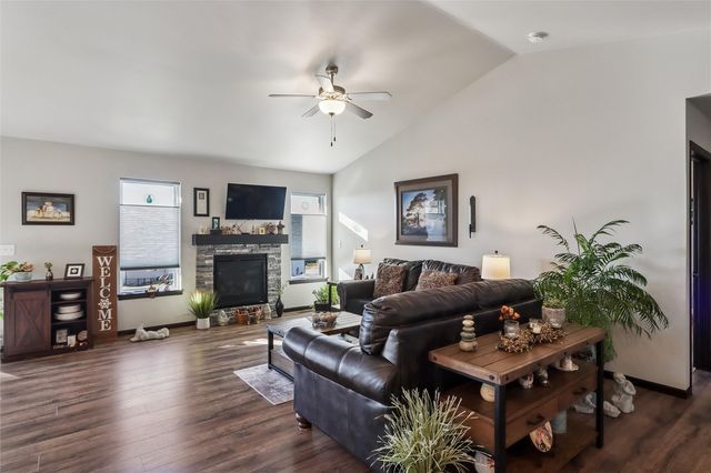 912 Prairie View Drive, West Branch, IA 52358