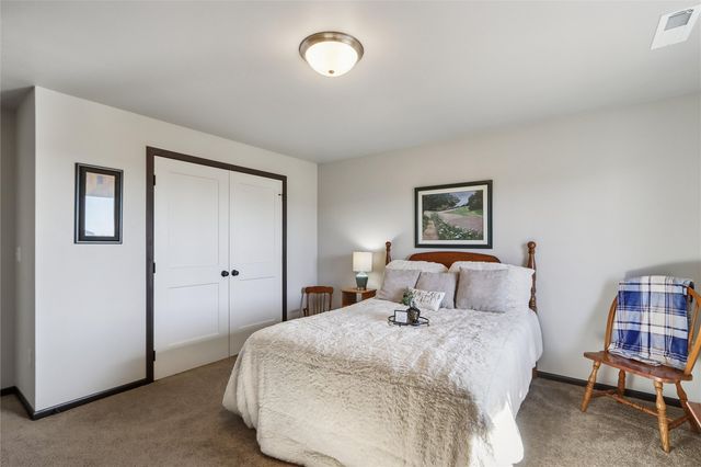 912 Prairie View Drive, West Branch, IA 52358