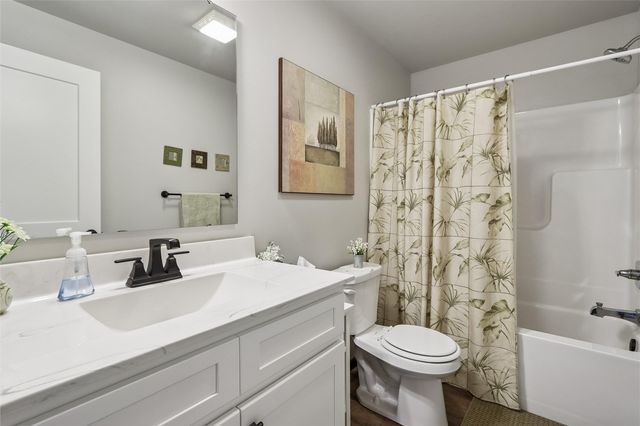 912 Prairie View Drive, West Branch, IA 52358