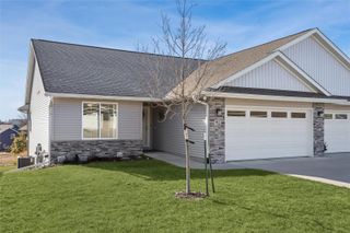 912 Prairie View Drive, West Branch, IA 52358
