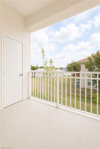 3313 SW 8th PL 202, Cape Coral, FL 33914