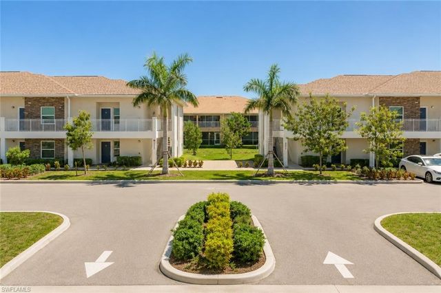 3313 SW 8th PL 202, Cape Coral, FL 33914