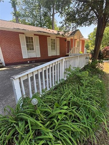 5055 CROWE Drive, Smyrna, GA 30082
