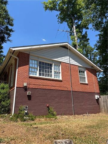 5055 CROWE Drive, Smyrna, GA 30082