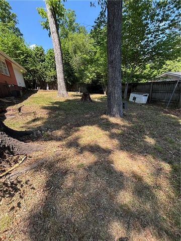 5055 CROWE Drive, Smyrna, GA 30082