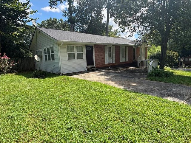 5055 CROWE Drive, Smyrna, GA 30082