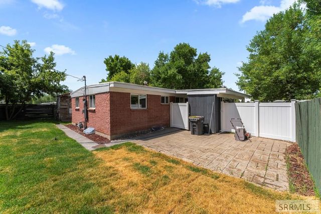 492 Melrose Drive, Idaho Falls, ID 83401
