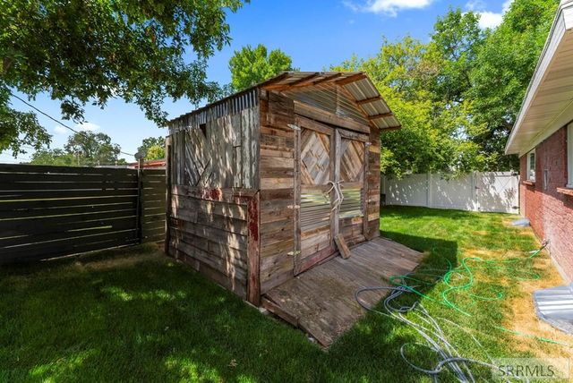 492 Melrose Drive, Idaho Falls, ID 83401