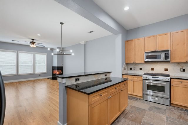 4830 Cedar Springs Road 30, Dallas, TX 75219
