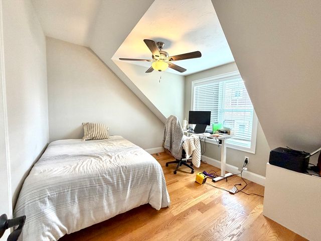 9 Park Street 4, Boston, MA 02122