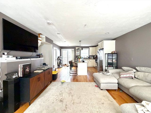 9 Park Street 4, Boston, MA 02122