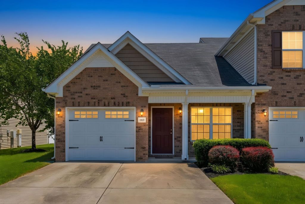 1913 Calydon Ct, Murfreesboro, TN 37128