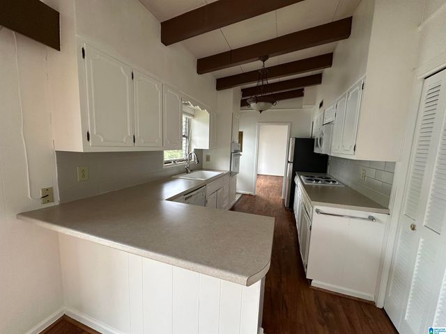 1834 MONTCLAIR LANE, Vestavia Hills, AL 35216