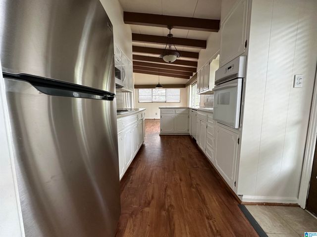 1834 MONTCLAIR LANE, Vestavia Hills, AL 35216