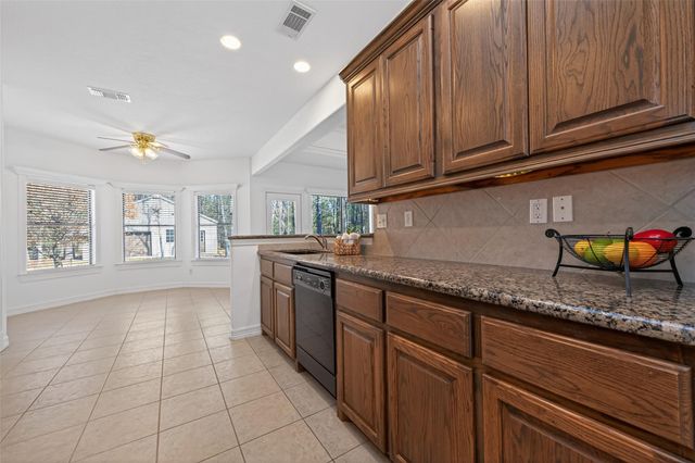 5030 Highland Pass, Montgomery, TX 77316