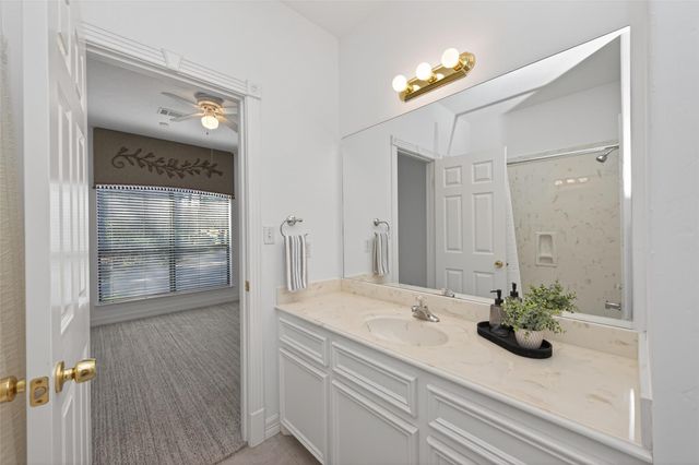 5030 Highland Pass, Montgomery, TX 77316