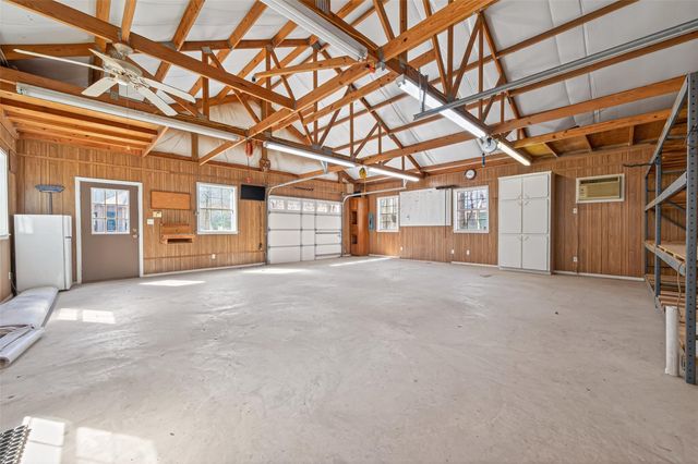 5030 Highland Pass, Montgomery, TX 77316