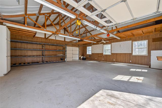 5030 Highland Pass, Montgomery, TX 77316