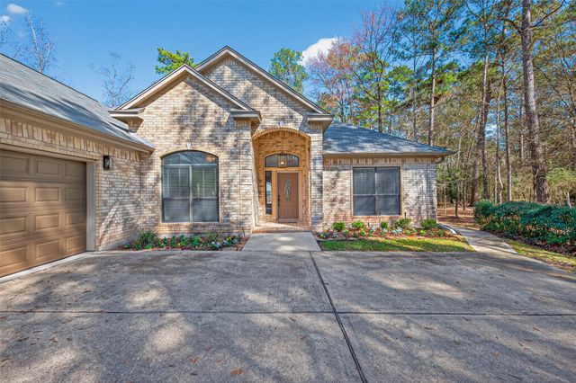5030 Highland Pass, Montgomery, TX 77316