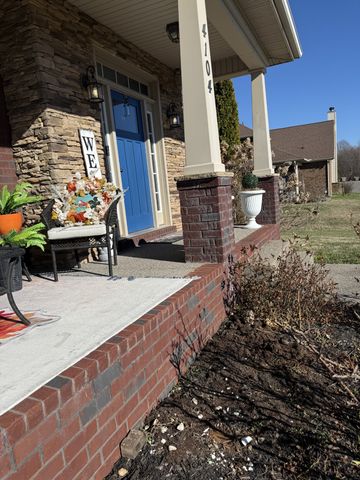 4104 Stony Point Dr, La Vergne, TN 37086