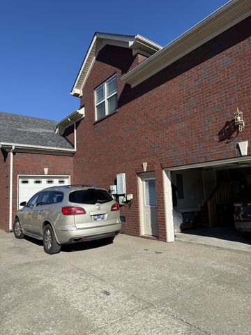 4104 Stony Point Dr, La Vergne, TN 37086