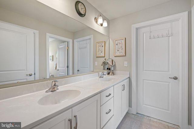 513 VALLEY RD, Newark, DE 19711