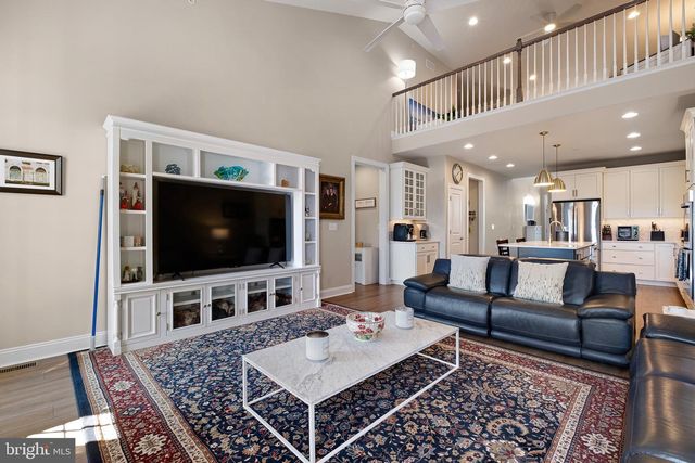 513 VALLEY RD, Newark, DE 19711