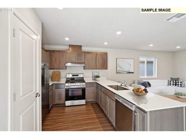 25254 Tanglewood Way, Veneta, OR 97487